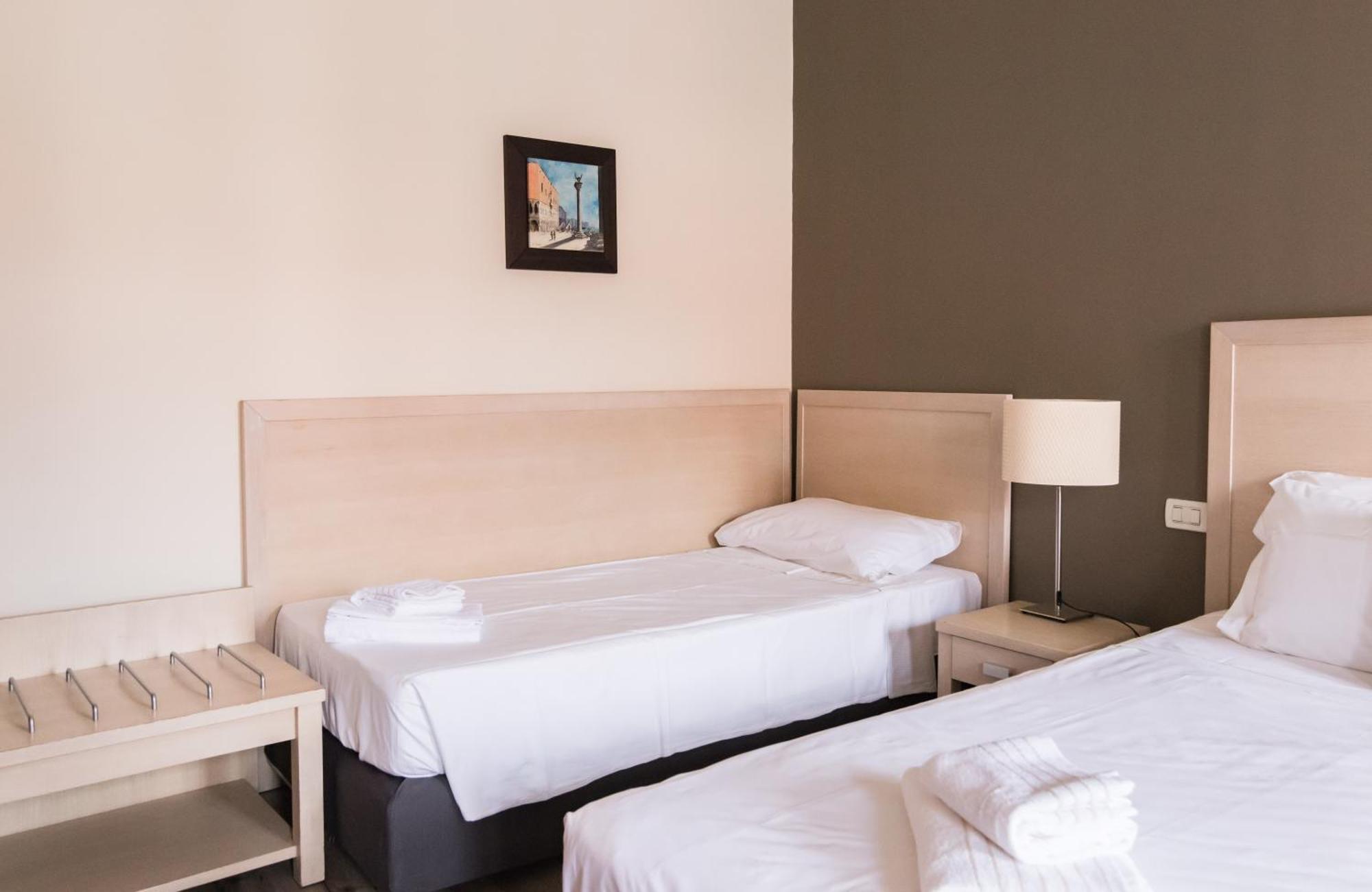 Casanova Ai Tolentini Hotel Venedig Eksteriør billede